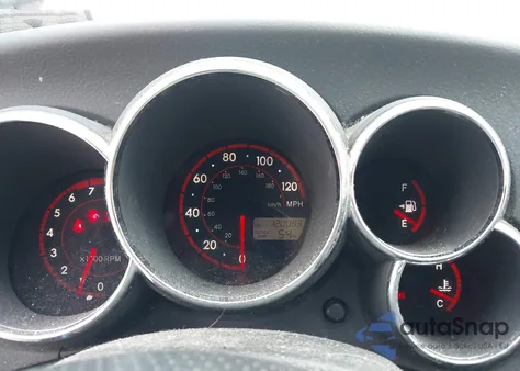 2005 Pontiac Vibe из США, поврежденный, VIN 5Y2SL63825Z481974